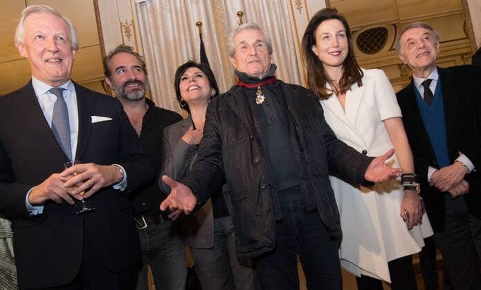Claude Lelouch erhält Auszeichnung Orden der Krone in Brüssel Minister of Pensions Daniel Bacquelaine, Actor Jean Dujardin, Actress Liane Foly, Director Claude Lelouch, Actress Elsa Zylberstein and singer Salvatore Adamo pictured during a ceremony to award the Commander in the Order of the Crown medal to French film director, writer, cinematographer, actor and producer Claude Lelouch, on Friday 25 November 2016 in Brussels.  BENOITxDOPPAGNE 04983292