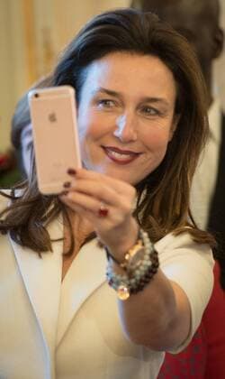 Claude Lelouch erhält Auszeichnung Orden der Krone in Brüssel Actress Elsa Zylberstein pictured during a ceremony to award the Commander in the Order of the Crown medal to French film director, writer, cinematographer, actor and producer Claude Lelouch, on Friday 25 November 2016 in Brussels.  BENOITxDOPPAGNE 04983295