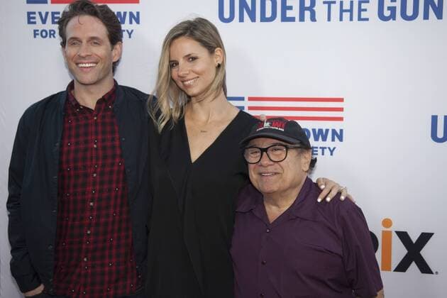 Glenn Howerton, Jill Latiano Howerton and Danny DeVito at the Academy of Motion Picture Arts and Sciences for the premiere of Under the Gun on Epix USA - 2016 - Premiere of Under the Gun in Los Angeles  Copyright: xMarielxCallowayx 2016-Epix-Under-the-Gun-Premiere-AMPAS-GlennHowertonJillLatianoHowerton