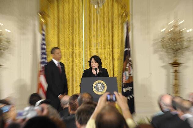 090813) -- WASHINGTON, Aug. 13, 2009 -- U.S. new Supreme Court Associate Justice Sonia Sotomayor delivers a speech as U.S. President Barack Obama watches on during a reception in her honor in the East Room of the White House in Washington, on Aug. 12, 2009. (Zhang Yan) (zx  - ZUMAx10_ 20090813_zaf_x10_019