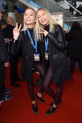 Lisa und Lena Europapremiere von Sing im Cinedom in Köln am 27.11.2016