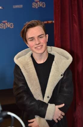 Youtuber Mike Singer posiert am 27.11.2016 in Köln bei der Premiere des Kino Film sing .