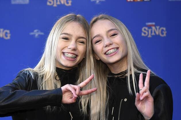 Lisa und Lena bei der Premiere des Kinofilms Sing im Cincedom. Köln, 27.11.2016 Foto:xJ.xKrickx xFuturexImage