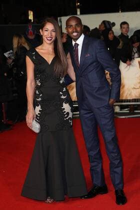 . 28 11 2016. London, United Kingdom. Mo Farah and wife arriving at the I am Bolt premiere in London.  xStephenxLockx xi-Imagesx IIM-13908-0022