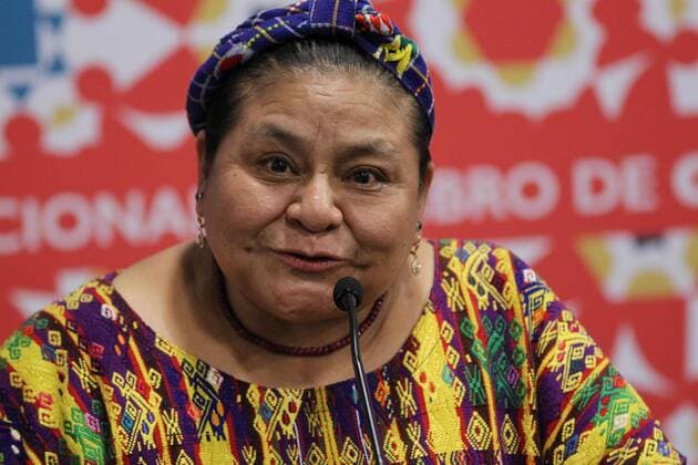 Guatemalan indigenous leader and Nobel Peace Prize 1992 Rigoberta Menchu delivers a press conference during the 30th Internaitonal Book Fair of Guadalajara in Jalisco, Mexico. RIGOBERTA MENCHU AT THE INTERNATIONAL BOOK FAIR OF GUADALAJARA !ACHTUNG: NUR REDAKTIONELLE NUTZUNG!  MEX002 20161128-636159651642860729