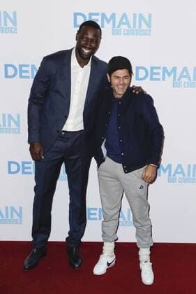 Omar Sy und Jamel Debouze - Vor Filmpremiere Premiere - Demain tout commence Plötzlich Papa - Grand Rex Paris - 28 11 2016 GwendolineLeGoff Panoramic 