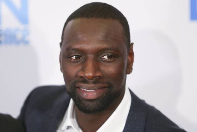 Omar Sy - Vor Filmpremiere Premiere - Demain tout commence Plötzlich Papa - Grand Rex Paris - 28 11 2016 GwendolineLeGoff Panoramic 