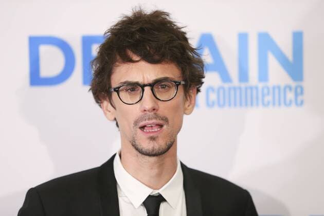 Hugo Gelin - Vor Filmpremiere Premiere - Demain tout commence Plötzlich Papa - Grand Rex Paris - 28 11 2016 GwendolineLeGoff Panoramic 