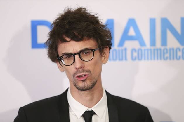 Hugo Gelin - Vor Filmpremiere Premiere - Demain tout commence Plötzlich Papa - Grand Rex Paris - 28 11 2016 GwendolineLeGoff Panoramic 