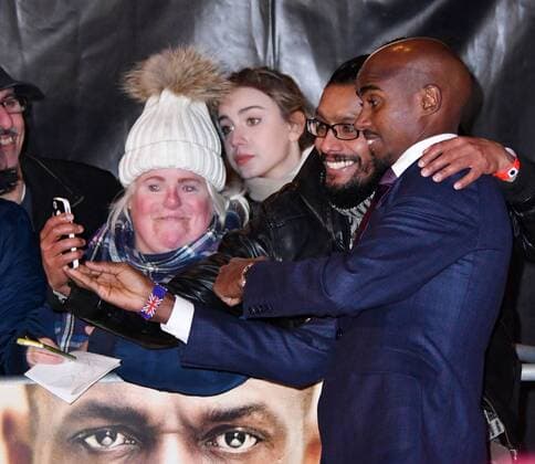 . 28 11 2016. London, United Kingdom. Mo Farah attends I Am Bolt world film premiere. Screening of documentary I Am Bolt exploring Bolt s legacy of the fastest man in history, at Odeon Leicester Square, London.  xNilsxJorgensenx xi-Imagesx IIM-13910-0034