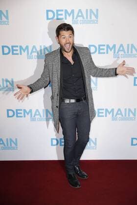 Christophe Beaugrand - Vor Filmpremiere Premiere - Demain tout commence Plötzlich Papa - Grand Rex Paris - 28 11 2016 GwendolineLeGoff Panoramic 