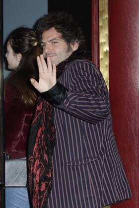 Matthieu Chedid ( M ) - Vor Filmpremiere Premiere - Demain tout commence Plötzlich Papa - Grand Rex Paris - 28 11 2016 GwendolineLeGoff Panoramic 