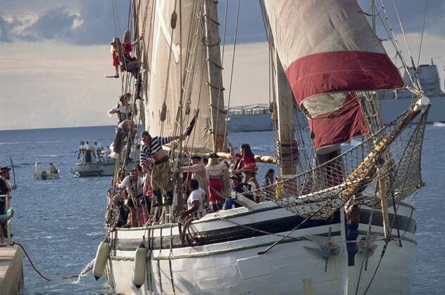 Pirate ship full of pirates, for the start of Pirate s Week, George Town, Grand Cayman, Cayman Islands, Caribbean, Central America Copyright: RuthxTomlinson 390-682