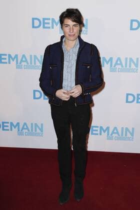 Alexandra Sublet - Vor der Premiere Filmpremiere Demain tout commence Plötzlich Papa - Grand Rex Paris - 28 11 2016 GwendolineLeGoff Panoramic 