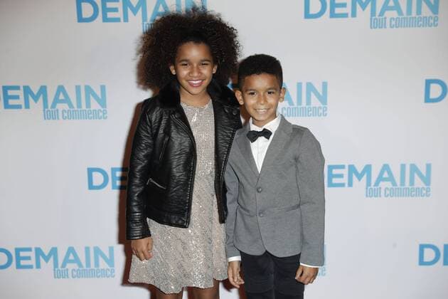 Gloria Colston und ihr Bruder Jaden - Vor der Premiere Filmpremiere Demain tout commence Plötzlich Papa - Grand Rex Paris - 28 11 2016 GwendolineLeGoff Panoramic 