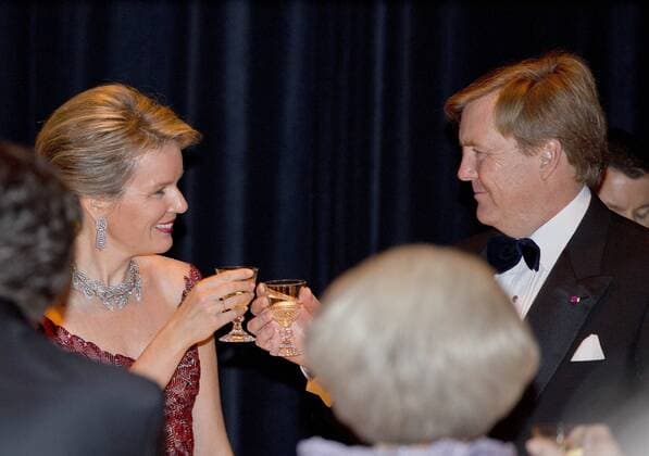 Belgische und niederländische Königsfamilien besuchen Konzert in Den Haag 29-11-2016 The Hague Queen Maxima and Queen Mathilde and King Willem-Alexander and King Filip and Princess Beatrix and Princess Laurentien and Prince Constantijn and Princess visiting a concert with the National Orchestra of Belgium and Ozark Henry at the muziekbuilding ’t IJ on the 2nd day of the 3 day statevisit to the Netherlands.  Copyright: ppex