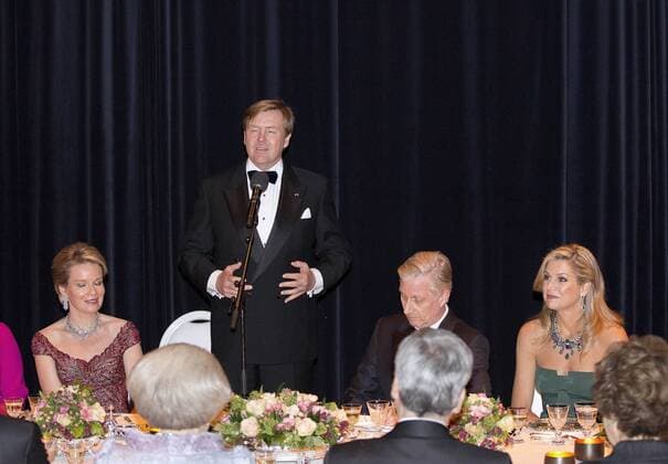 Belgische und niederländische Königsfamilien besuchen Konzert in Den Haag 29-11-2016 The Hague Queen Maxima and Queen Mathilde and King Willem-Alexander and King Filip and Princess Beatrix and Princess Laurentien and Prince Constantijn and Princess visiting a concert with the National Orchestra of Belgium and Ozark Henry at the muziekbuilding ’t IJ on the 2nd day of the 3 day statevisit to the Netherlands.  Copyright: ppex