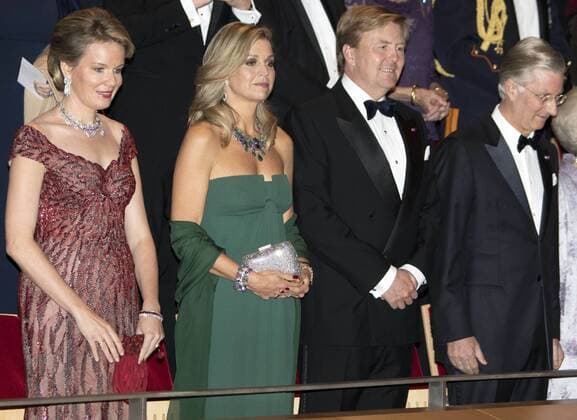 Belgische und niederländische Königsfamilien besuchen Konzert in Den Haag 29-11-2016 The Hague Queen Maxima and Queen Mathilde and King Willem-Alexander and King Filip and Princess Beatrix and Princess Laurentien and Prince Constantijn and Princess visiting a concert with the National Orchestra of Belgium and Ozark Henry at the muziekbuilding ’t IJ on the 2nd day of the 3 day statevisit to the Netherlands.  Copyright: ppex