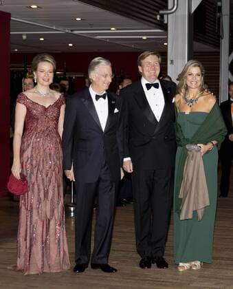 Belgische und niederländische Königsfamilien besuchen Konzert in Den Haag 29-11-2016 The Hague Queen Maxima and Queen Mathilde and King Willem-Alexander and King Filip visiting a concert with the National Orchestra of Belgium and Ozark Henry at the muziekbuilding ’t IJ on the 2nd day of the 3 day statevisit to the Netherlands.  Copyright: ppex