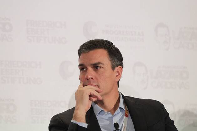 Former leader of the Spanish Socialist Party PSOE Pedro Sanchez delivers a presser after the conference The social-democrat leadership in Europe during the forum Progressive Movements and Citizens in Latin America and Europe in Mexico City, Mexico, 29 November 2016. PROGRESSIVE MOVEMENTS AND CITIZENS IN LATIN AMERICA AND EUROPE FORUM IN MEXICO !ACHTUNG: NUR REDAKTIONELLE NUTZUNG!  MEX002 20161129-636160578090198472