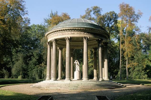 Temple de l Amour (Temple of Love), Chateau of Versailles, UNESCO World Heritage Site, Les Yvelines, France, Europe Copyright: GuyxThouvenin 665-4788