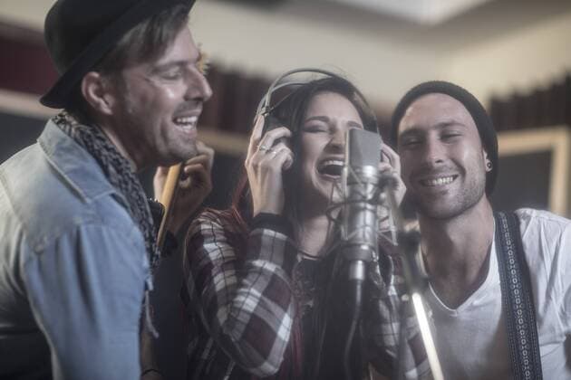 Three singers at recording studio model released Symbolfoto property released  ZEF10735