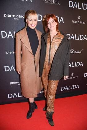 213908 Serge Arnal Starface 2016-11-30 Paris France Premiere du film Dalida . Premiere of Dalida movie. Katrina Patchett. Fauve Hautot. Hautot, Fauve; Patchett, Katarina  Copyright: xSergexArnalx xStarfacex STAR_213908_046