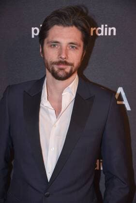 213908 Serge Arnal Starface 2016-11-30 Paris France Premiere du film Dalida . Premiere of Dalida movie. Raphaël Personnaz. Personnaz, Raphael  Copyright: xSergexArnalx xStarfacex STAR_213908_071