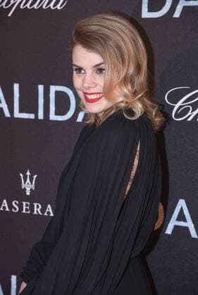 213908 Serge Arnal Starface 2016-11-30 Paris France Premiere du film Dalida . Premiere of Dalida movie. C½ur de pirate. Béatrice Martin. Martin, Béatrice ( Coeur de pirate )  Copyright: xSergexArnalx xStarfacex STAR_213908_083