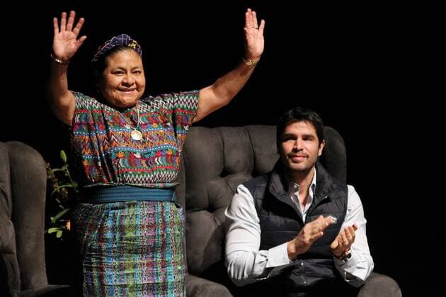 Guatemalan indigenous leader and Nobel Peace Prize Rigoberta Menchu and Mexican actor Eduardo Verastegui deliver a press conference during the International Book Fair of Guadalajara in Jalisco, Mexico, 30 November 2016. Both activists presented their project A crusade for peace . MENCHU AND VERASTEGUI: RESPECT AND TOLERANCE ARE THE KEYS TO PROGRESS !ACHTUNG: NUR REDAKTIONELLE NUTZUNG!  GUA001 20161130-636161456860591556