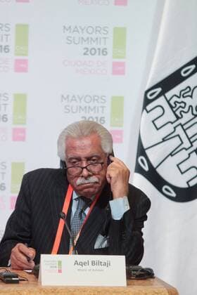 Amman s Mayor Aqel Biltaji takes part at the C40 Mayors Summit in Mexico City, Mexico, 30 November 2016. Mayors from the biggest cities of the planet will debate on how to reduce carbon emissions. EFE Sashenka Gutierrez C40 MAYORS SUMMIT 2016 !ACHTUNG: NUR REDAKTIONELLE NUTZUNG!  MEX001 20161201-636161503357405355