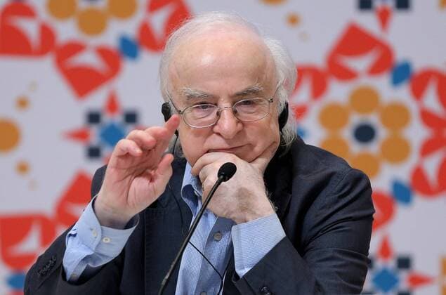 Romanian writer Norman Manea takes part at the talk A thousand youngsters with Manea durign the 30th International Book Fair of Guadalajara in Jalisco, Mexico, 30 November 2016. INTERNATIONAL BOOK FAIR OF GUADALAJARA !ACHTUNG: NUR REDAKTIONELLE NUTZUNG!  MEX005 20161201-636161526274952413
