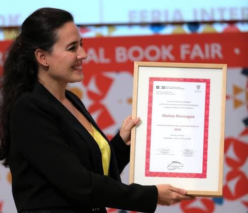 Spanish writer Marina Perezagua receives the Literature Prize Sor Juana Ines de la Cruz 2016 for her novel Yoro in the frame of the International Book Fair of Guadalajara (FIL), in Guadalajara, Mexico, 30 November 2016. International Book Fair of Guadalajara (FIL) !ACHTUNG: NUR REDAKTIONELLE NUTZUNG!  MEX50 20161201-636161588380626377