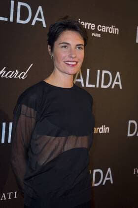Alessandra Sublet CELEBRITES : Filmpremiere Premiere Film DALIDA - Paris - 30 11 2016 StephenCaillet Panoramic 