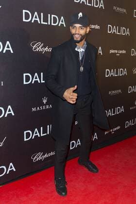 Brahim Zaibat CELEBRITES : Filmpremiere Premiere Film DALIDA - Paris - 30 11 2016 StephenCaillet Panoramic 