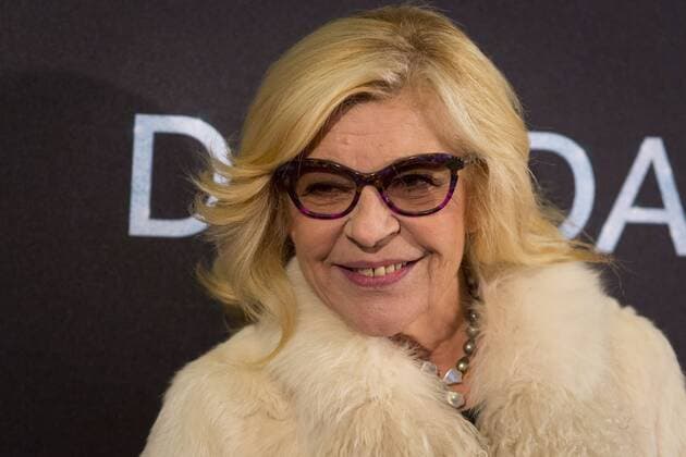 Nicoletta CELEBRITES : Filmpremiere Premiere Film DALIDA - Paris - 30 11 2016 StephenCaillet Panoramic 