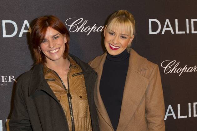 Fauve Hautot - Katrina Patchett CELEBRITES : Filmpremiere Premiere Film DALIDA - Paris - 30 11 2016 StephenCaillet Panoramic 