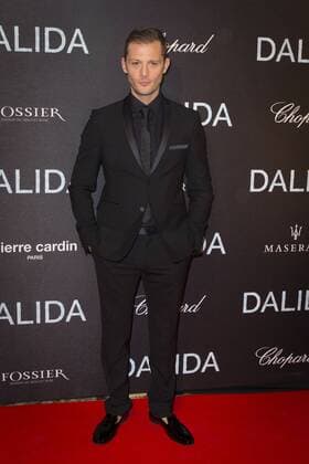 Nicolas Duvauchelle - CELEBRITES : Filmpremiere Premiere Film DALIDA - Paris - 30 11 2016 StephenCaillet Panoramic 