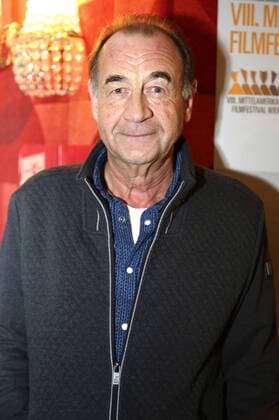 Dietrich Siegl bei der Premiere des ORF TV-Krimis SOKO Danub , einer Bearbeitung der Folge Soko Donau - Die letzte Vorstellung , die von jungen Flüchtlingen und syrischen Schauspielern ins Arabische übersetzt wurde, im Metro-Kino. Wien, 02.12.2016 Foto:xF.xJ.xMorgenbesserx xFuturexImage