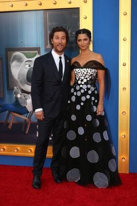 LOS ANGELES - DEC 3: Matthew McConaughey, Camila Alves McConaughey at the Sing Premiere at Microsoft Theater on December 3, 2016 in Los Angeles, CA  Copyright: xKathyxHutchinsx xIPAx