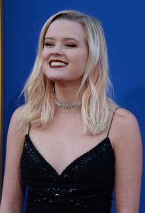 Ava Elizabeth Phillippe, the daughter of actress Reese Witherspoon attends the premiere of the animated motion picture comedy Sing at the Microsoft Theater in Los Angeles on December 3, 2016. Storyline: A koala named Buster Moon has one final chance to restore his theater to its former glory by producing the world s greatest singing competition.  LAP2016120341 JIMxRUYMEN