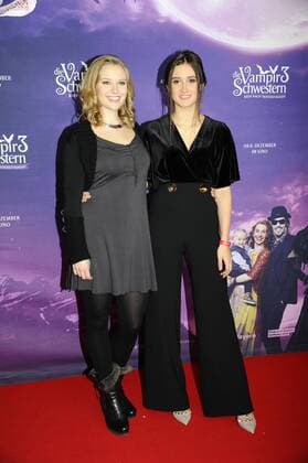 Marta Martin und Laura Roge Premiere Die Vampir Schwestern 3 Mathäser Filmpalast Kino, Film, Fernsehen München 04. Dezember 2016