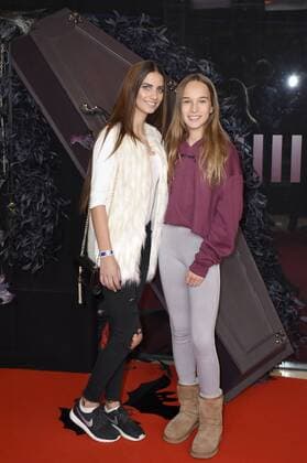 Lea Gerhard und Nona Kanal bei der Premiere des Kinofilms Vampirschwestern 3 - Reise nach Transsilvanien im Mathäser Filmpalast. München, 04.12.2016 Foto:xP.xSchönbergerx xFuturexImage