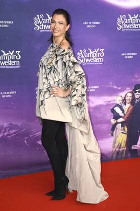 Jana Pallaske bei der Premiere des Kinofilms Vampirschwestern 3 - Reise nach Transsilvanien im Mathäser Filmpalast. München, 04.12.2016 Foto:xP.xSchönbergerx xFuturexImage