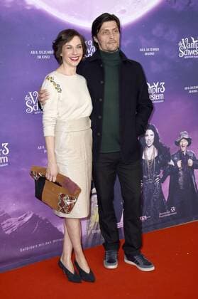 Christiane Paul und Stipe Erceg bei der Premiere des Kinofilms Vampirschwestern 3 - Reise nach Transsilvanien im Mathäser Filmpalast. München, 04.12.2016 Foto:xP.xSchönbergerx xFuturexImage