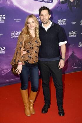 Tim Trachte mit Gattin bei der Premiere des Kinofilms Vampirschwestern 3 - Reise nach Transsilvanien im Mathäser Filmpalast. München, 04.12.2016 Foto:xP.xSchönbergerx xFuturexImage
