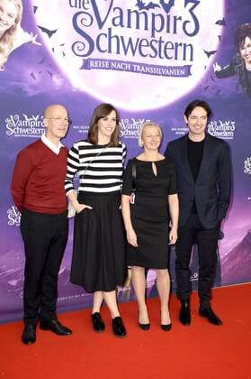 Jakob Claussen, Eva van Leeuwen, Uli Putz und Martin Bachmann bei der Premiere des Kinofilms Vampirschwestern 3 - Reise nach Transsilvanien im Mathäser Filmpalast. München, 04.12.2016 Foto:xP.xSchönbergerx xFuturexImage