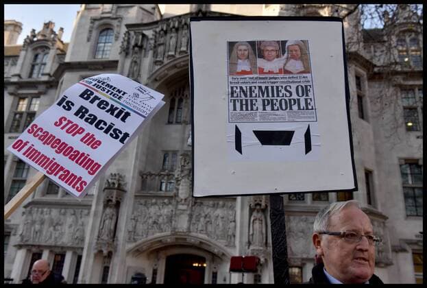 . 05 12 2016. London, United Kingdom. Brexit legal challenge Supreme Court. Supreme Court. campaigners outside the Supreme Court.  xAndrewxParsonsx xi-Imagesx IIM-13956-0078