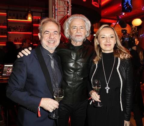 Helmut Zerlett, Dr. Hermann Buehlbecker (Alleininhaber LAMBERTZ), Natallia Zerlett bei der LAMBERTZ-Fine Art-Kalenderpraesentation im Rosati Restaurant Koeln.