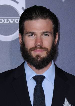 December 6, 2016 - Westwood, CA, United States - 06 December 2016 - Westwood, California. Austin Stowell. Premiere of Liongate s La La Land held at Mann Village Theater. Photo Credit: AdMedia Westwood United States - ZUMAa123 20161206_zaa_a123_104